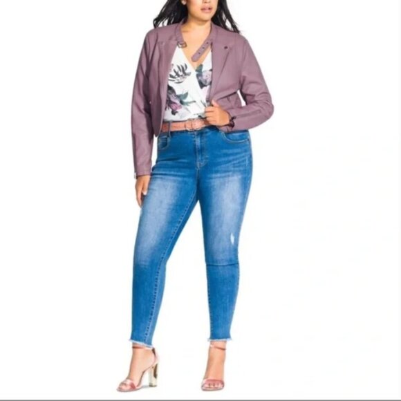City Chic Women's Cropped Faux Leather Moto Jacket Mauve Size 20 - Picture 2 of 5